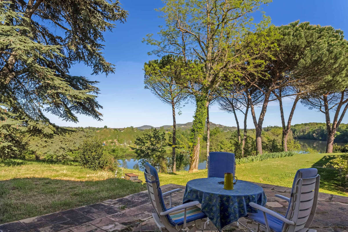 Maison à SAINT-SYLVESTRE-SUR-LOT