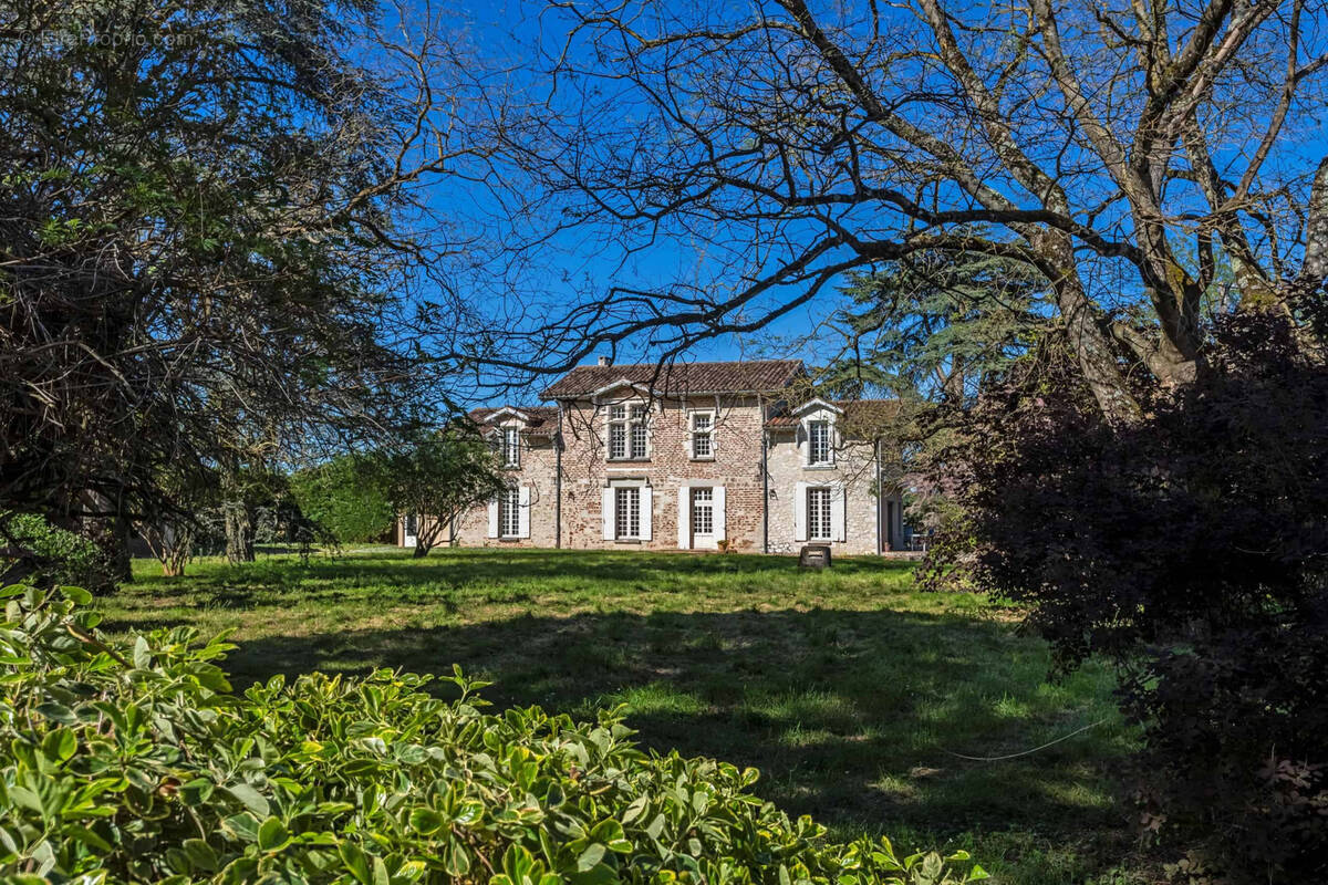Maison à SAINT-SYLVESTRE-SUR-LOT
