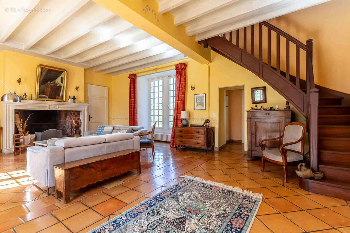 Maison à SAINT-SYLVESTRE-SUR-LOT