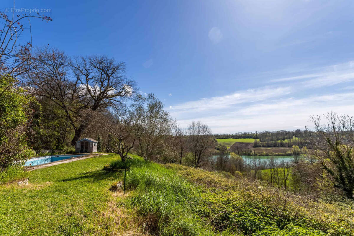 Maison à SAINT-MAURIN