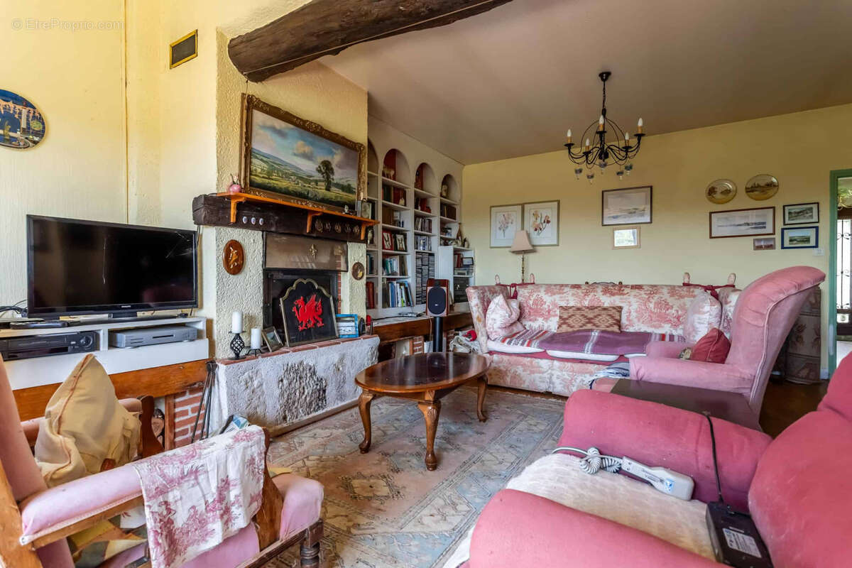 Maison à SAINT-MAURIN