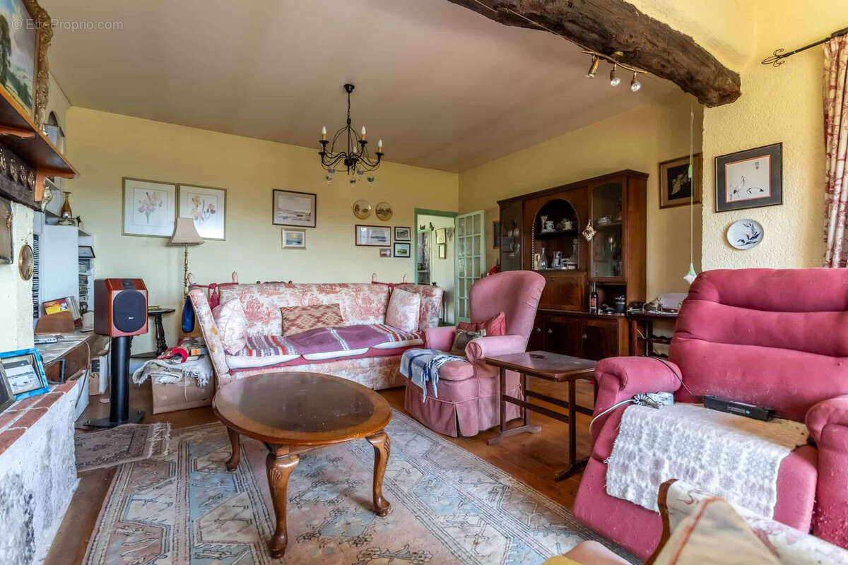 Maison à SAINT-MAURIN