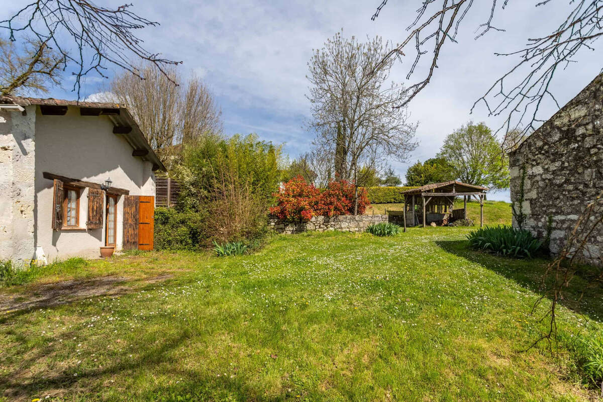 Maison à SAINT-MAURIN