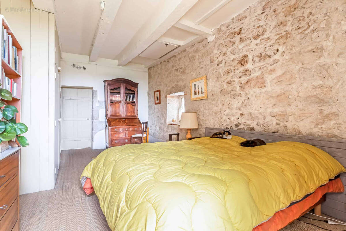 Maison à SAINT-MAURIN