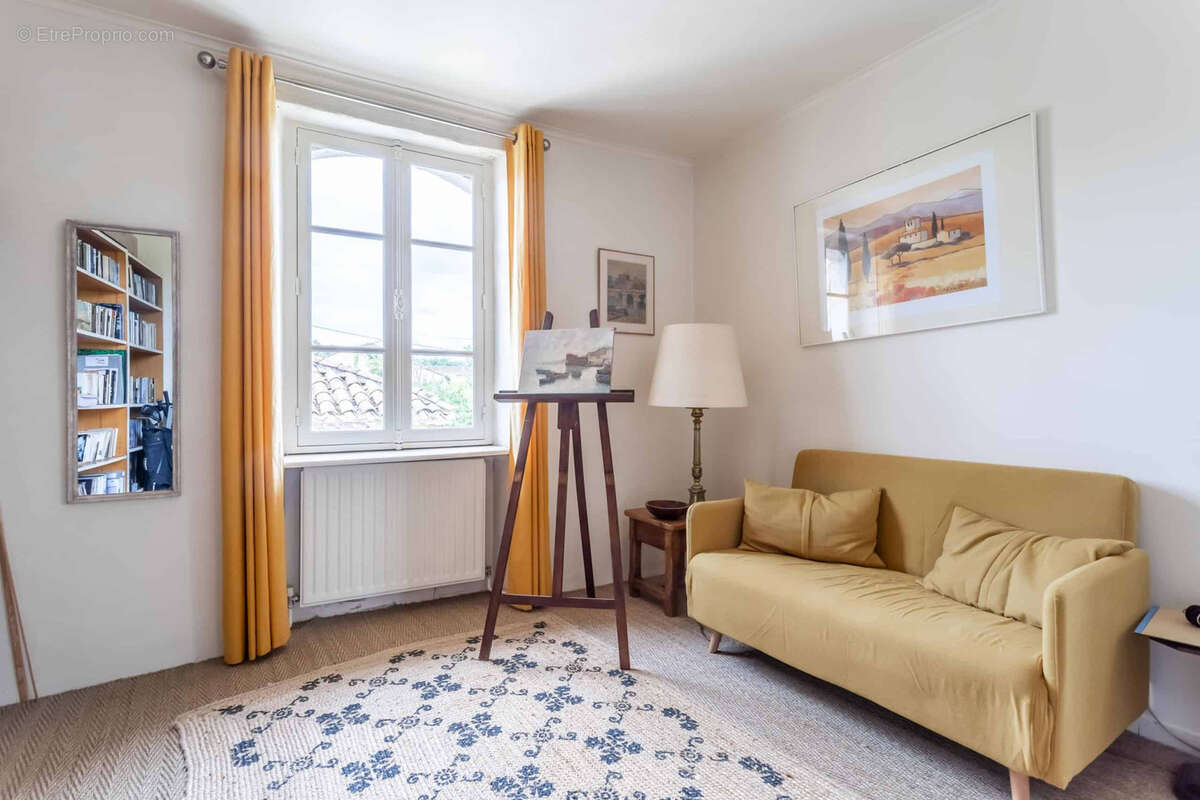 Maison à SAINT-MAURIN