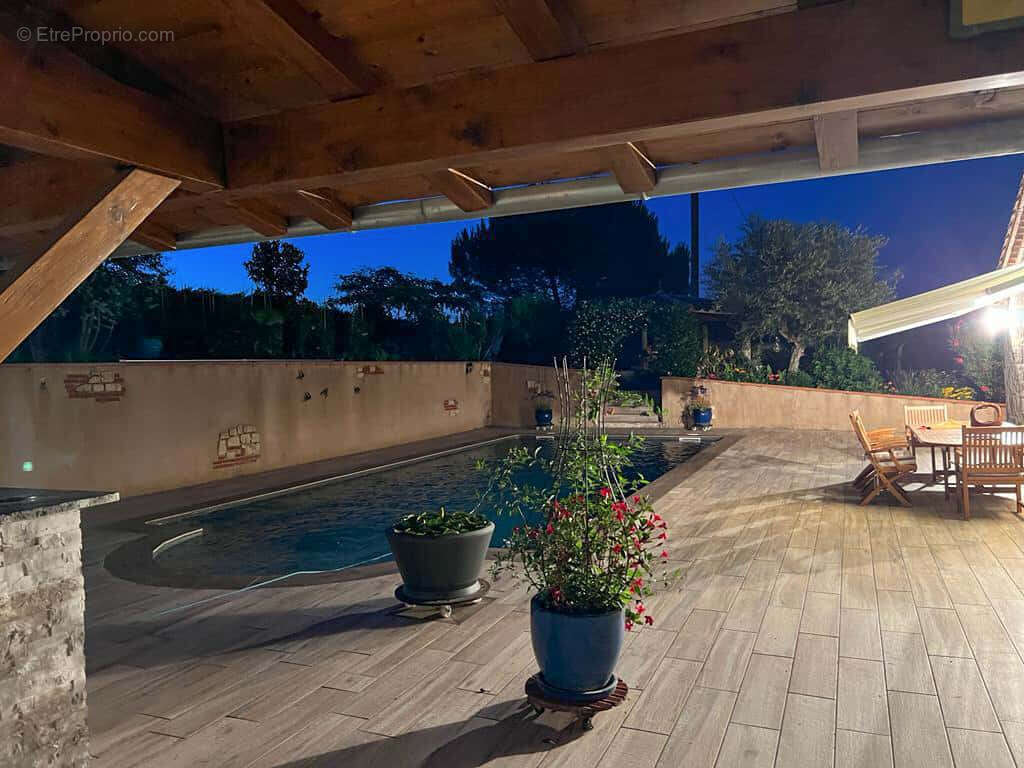 Maison à CASTELSAGRAT