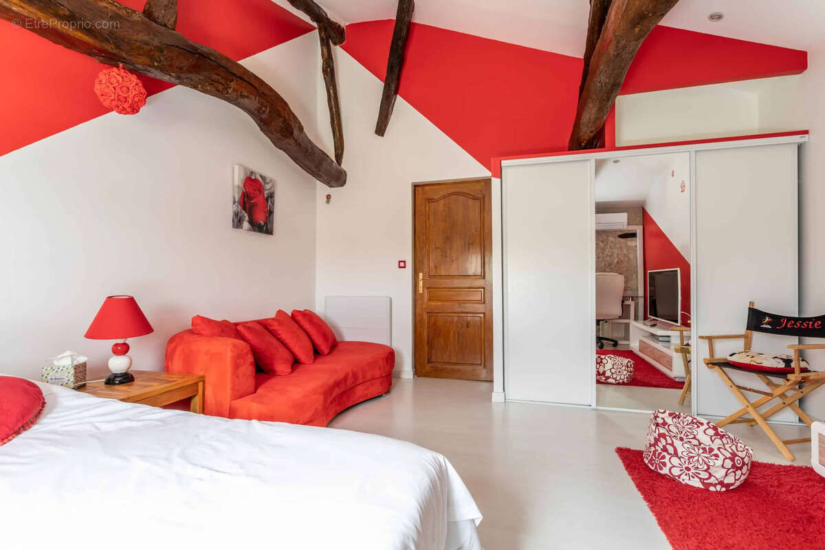 Maison à CASTELSAGRAT