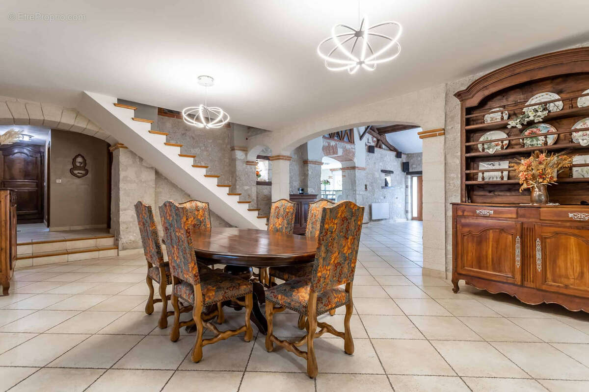 Maison à CASTELSAGRAT