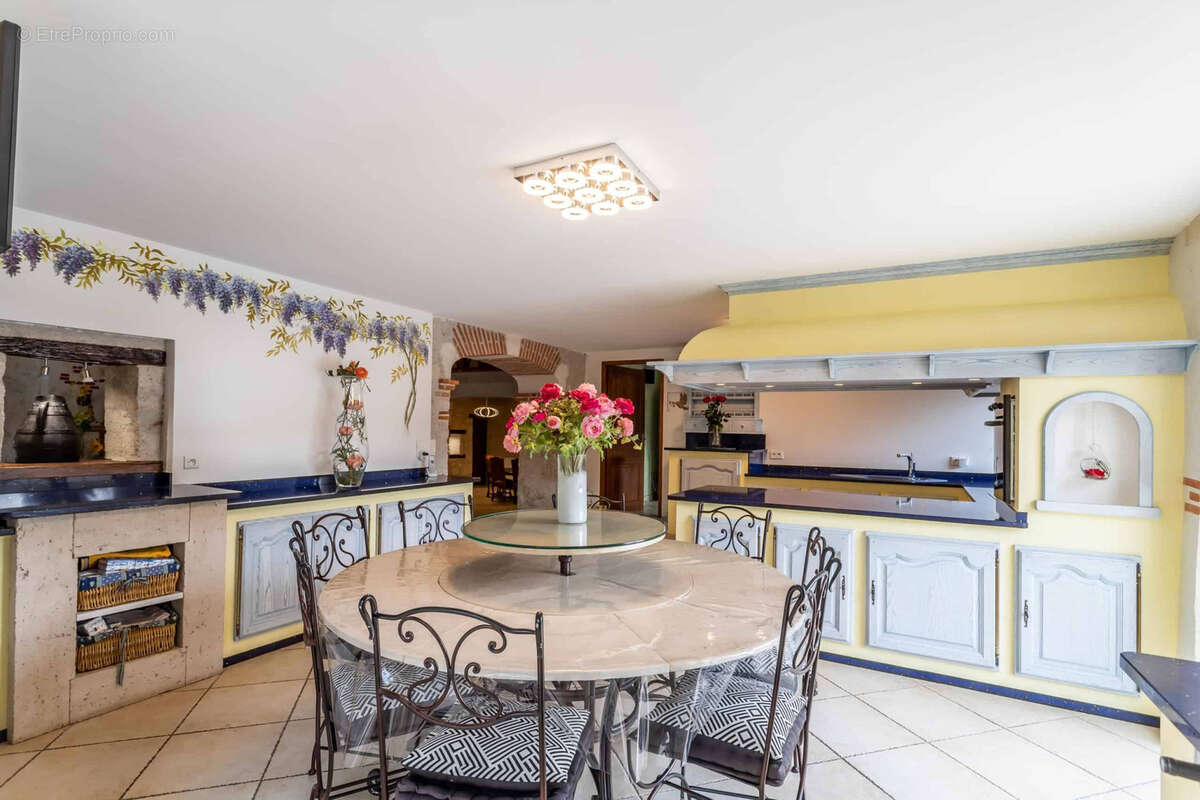 Maison à CASTELSAGRAT