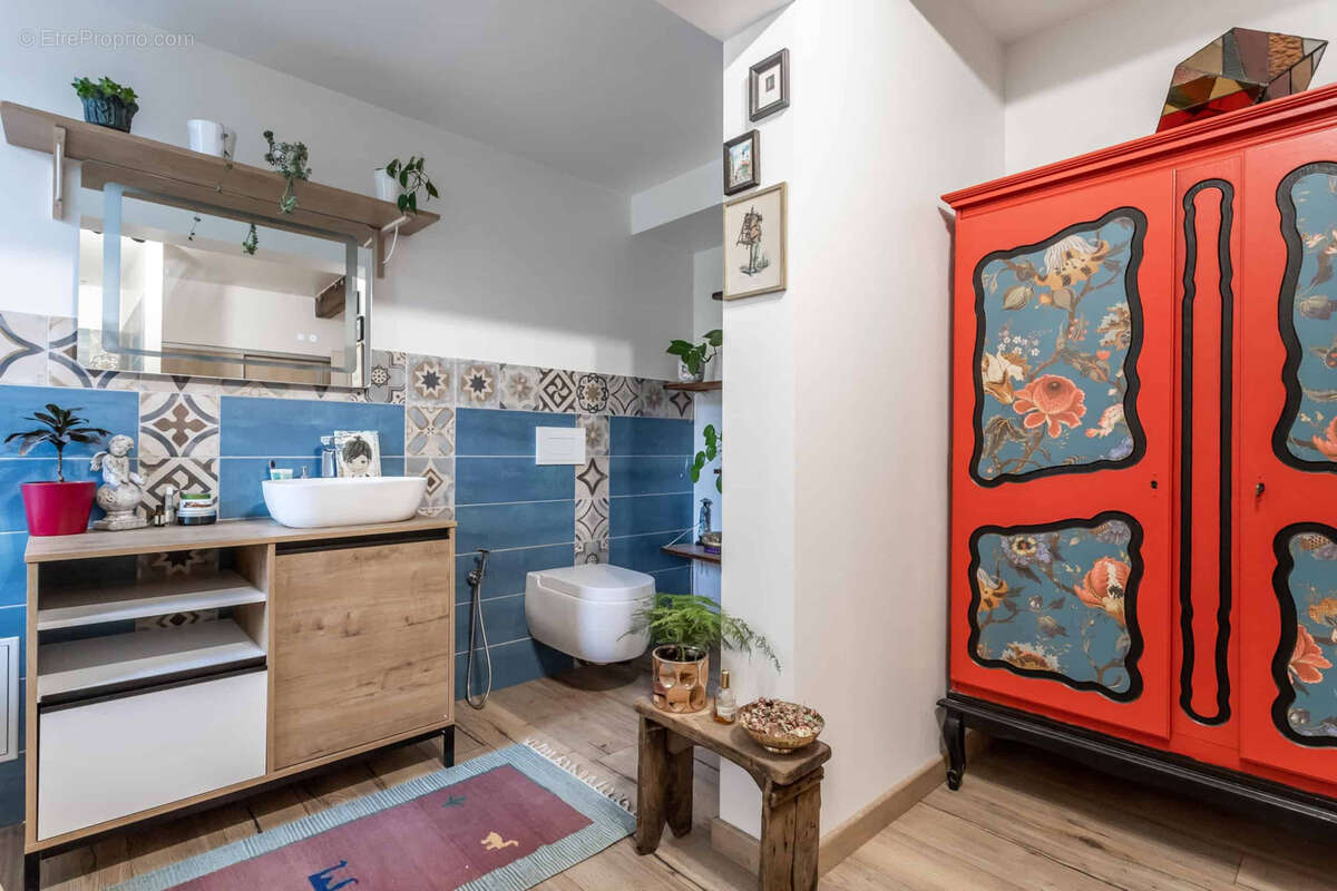 Maison à MONTAIGU-DE-QUERCY