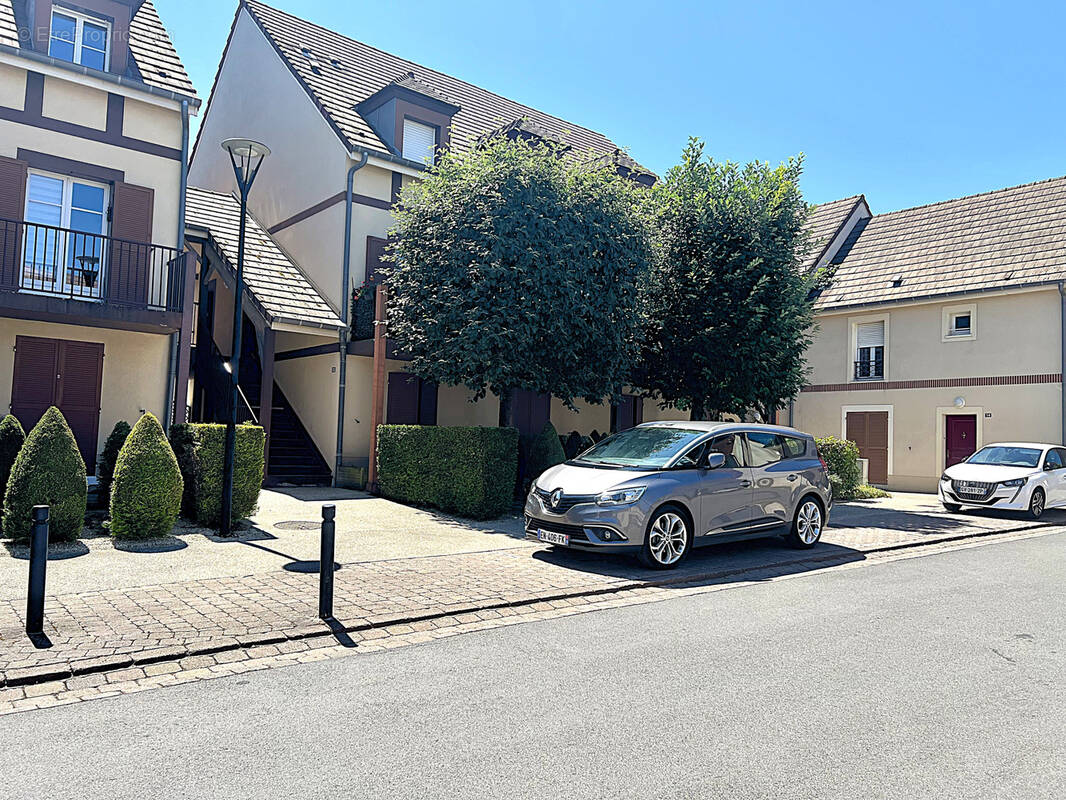 Appartement à MAGNY-LE-HONGRE