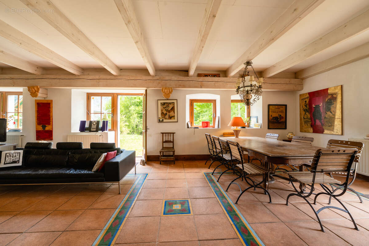 Maison à THORENS-GLIERES