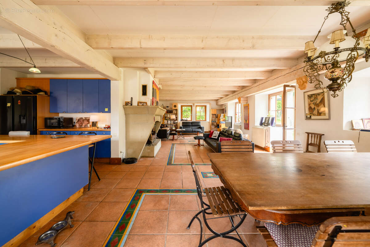 Maison à THORENS-GLIERES