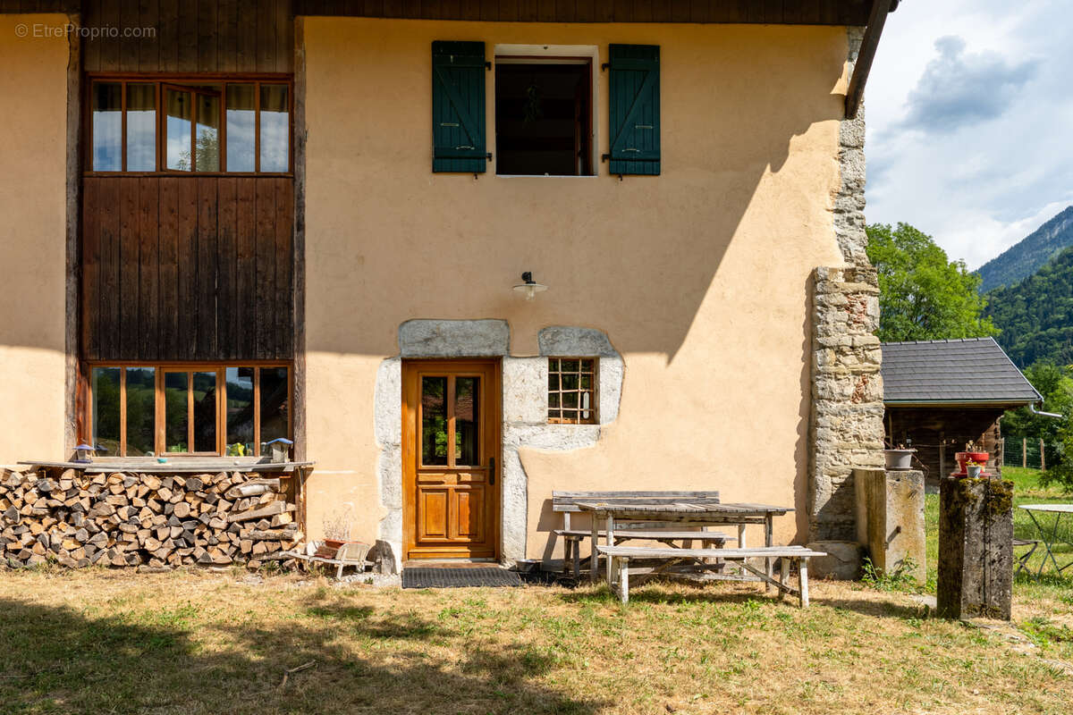 Maison à THORENS-GLIERES