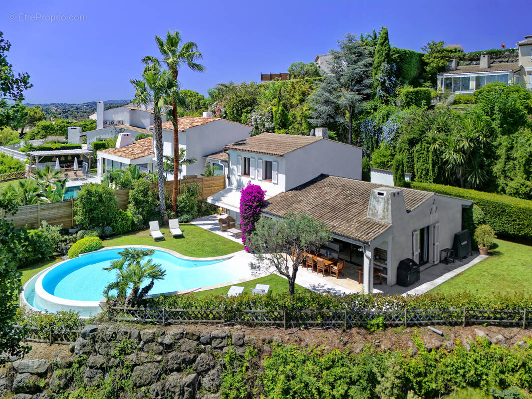 Maison à VILLENEUVE-LOUBET