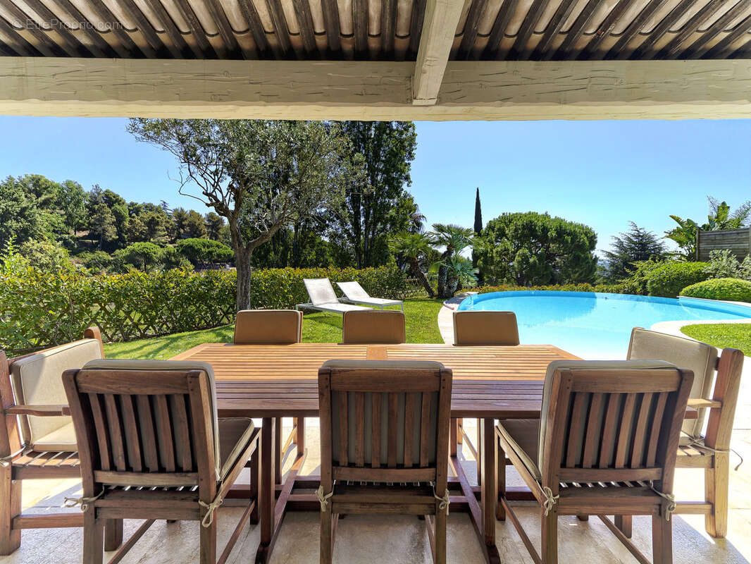 Maison à VILLENEUVE-LOUBET