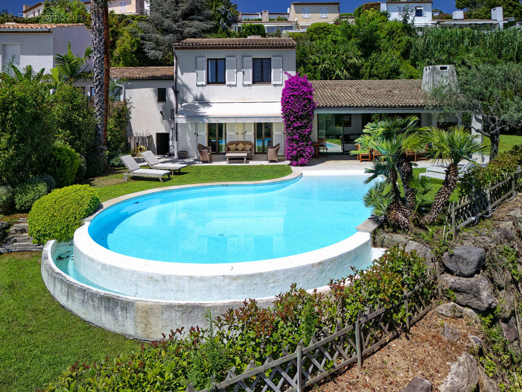 Maison à VILLENEUVE-LOUBET