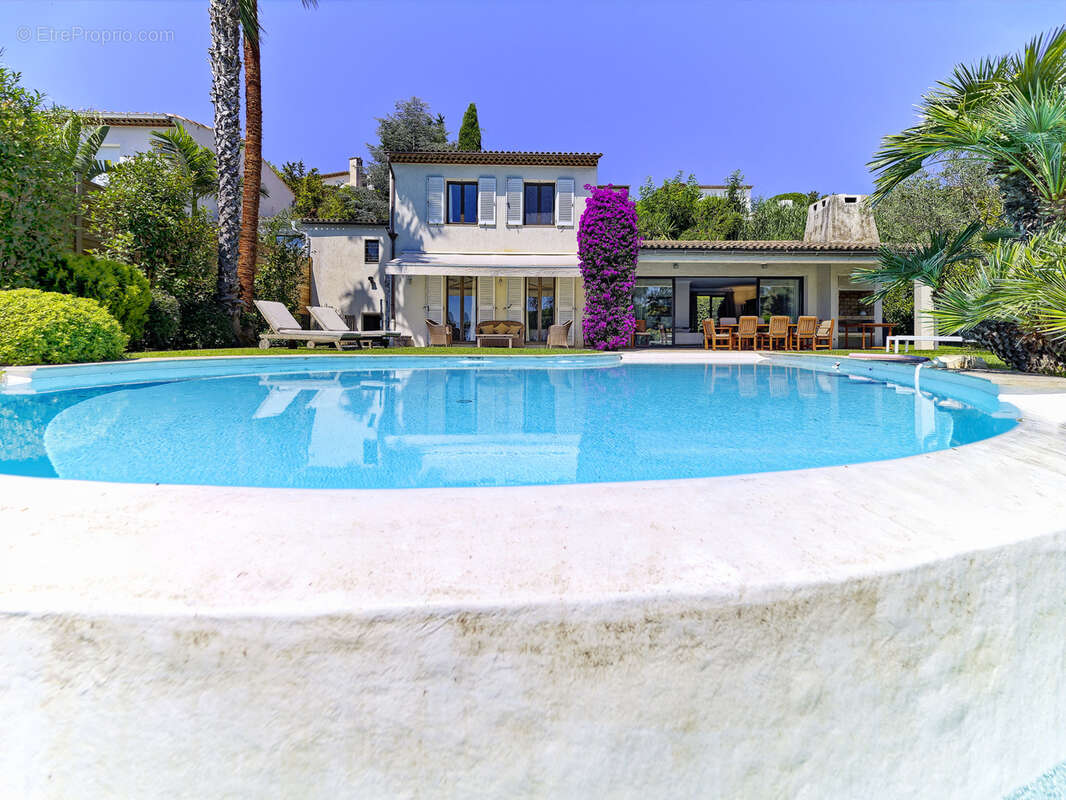 Maison à VILLENEUVE-LOUBET