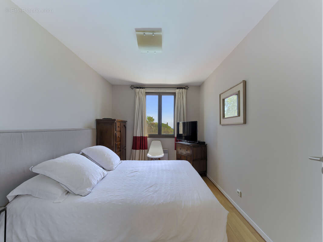 Maison à VILLENEUVE-LOUBET