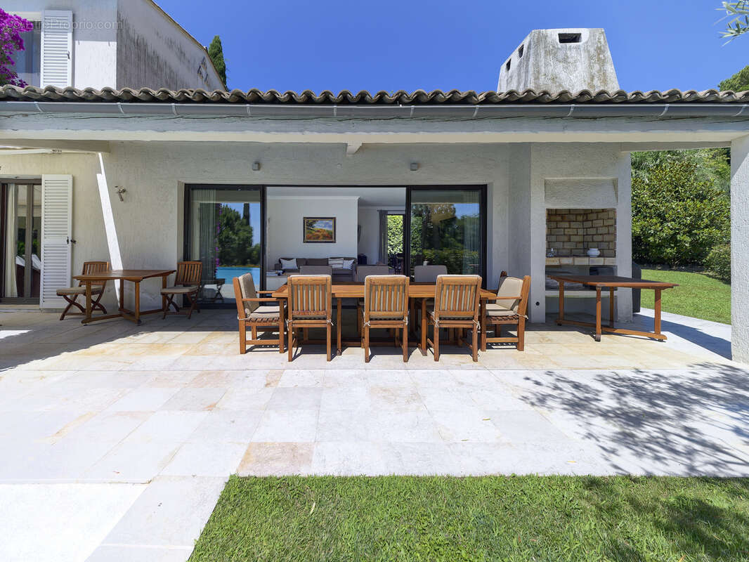 Maison à VILLENEUVE-LOUBET