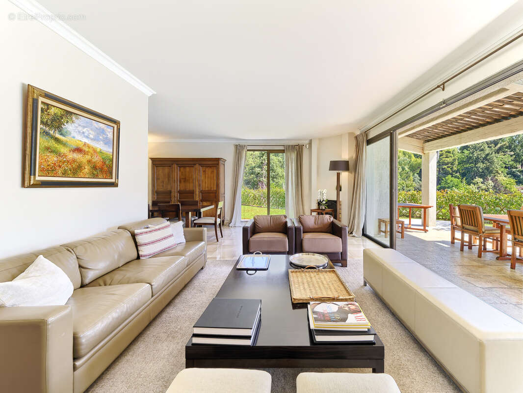 Maison à VILLENEUVE-LOUBET