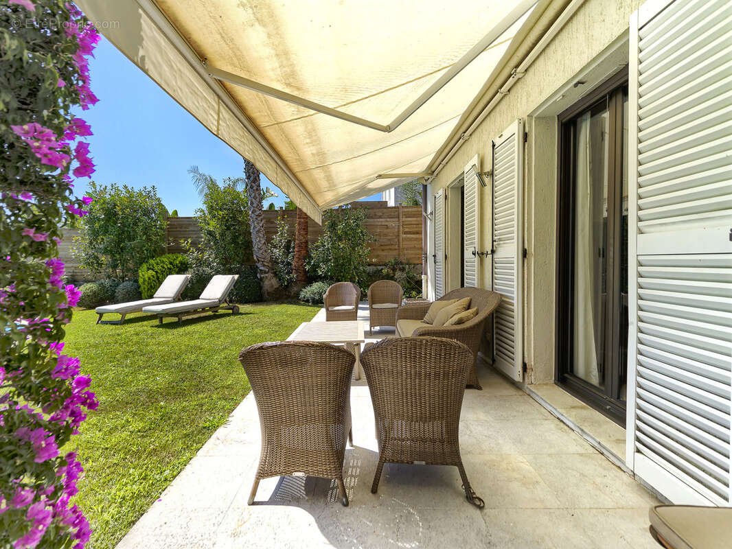 Maison à VILLENEUVE-LOUBET