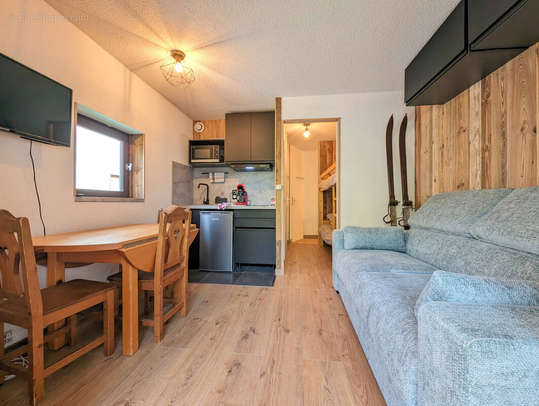 Appartement à MORILLON