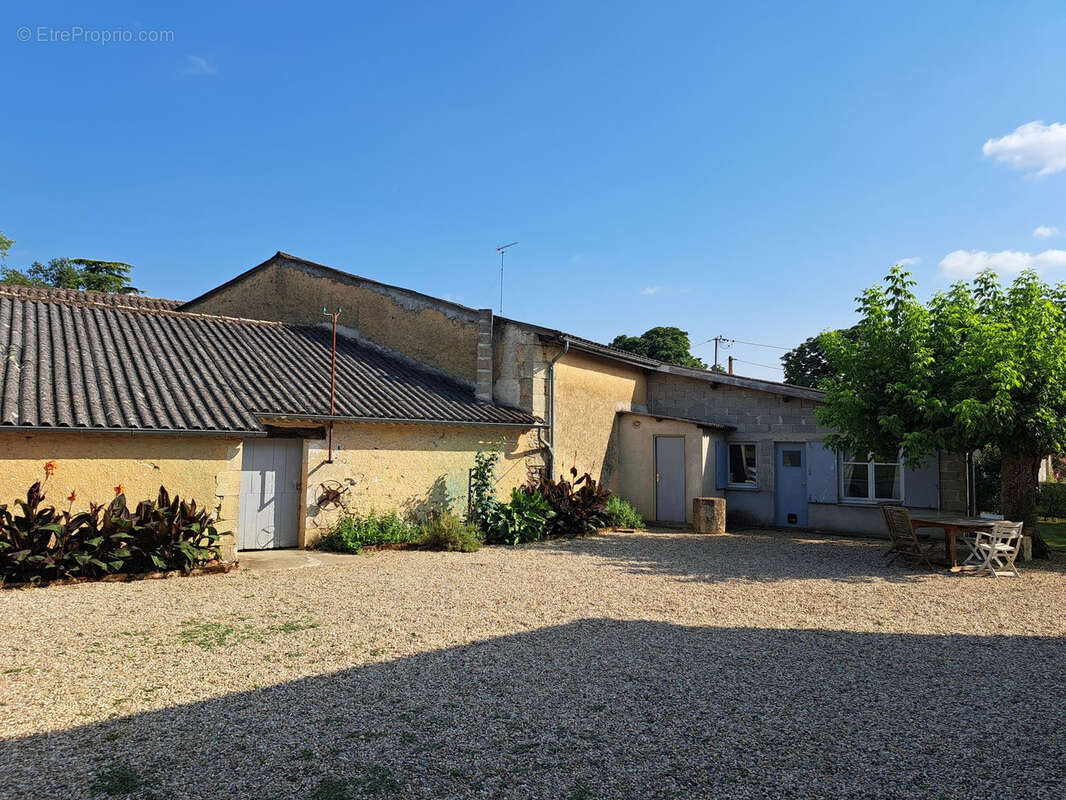 Maison à SAINT-MACAIRE