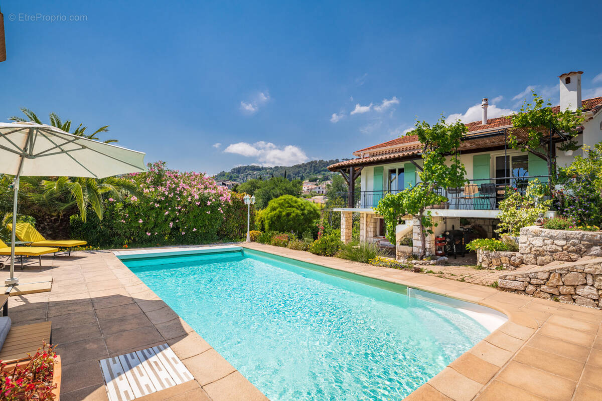 Maison à LA COLLE-SUR-LOUP