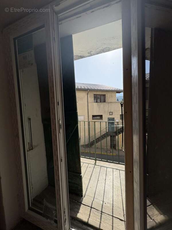 Appartement à SEYNE