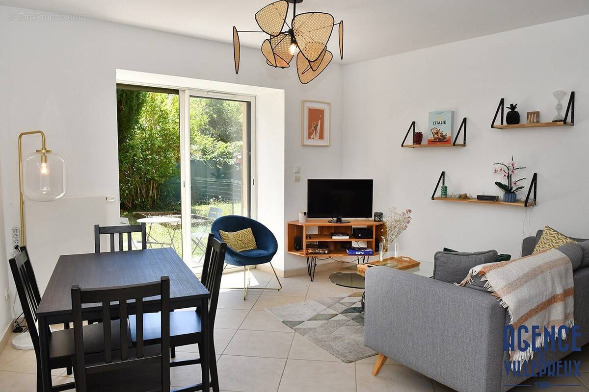 Appartement à VILLEPREUX