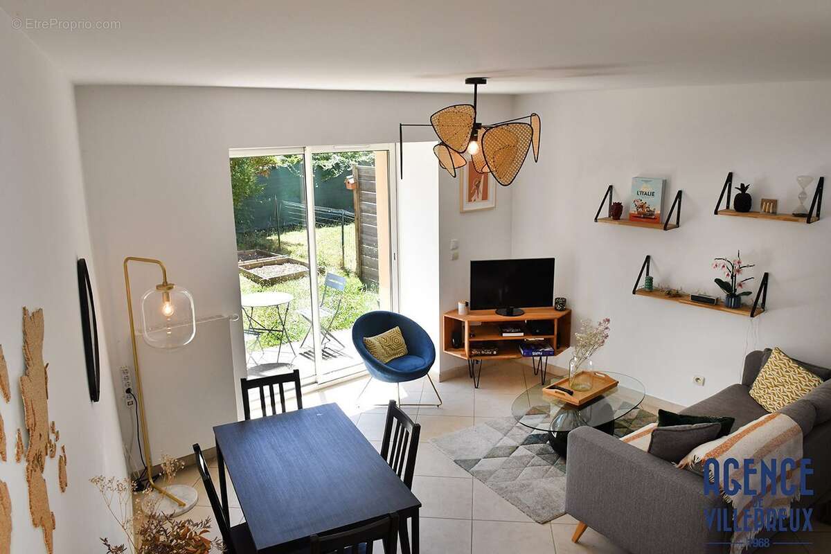 Appartement à VILLEPREUX