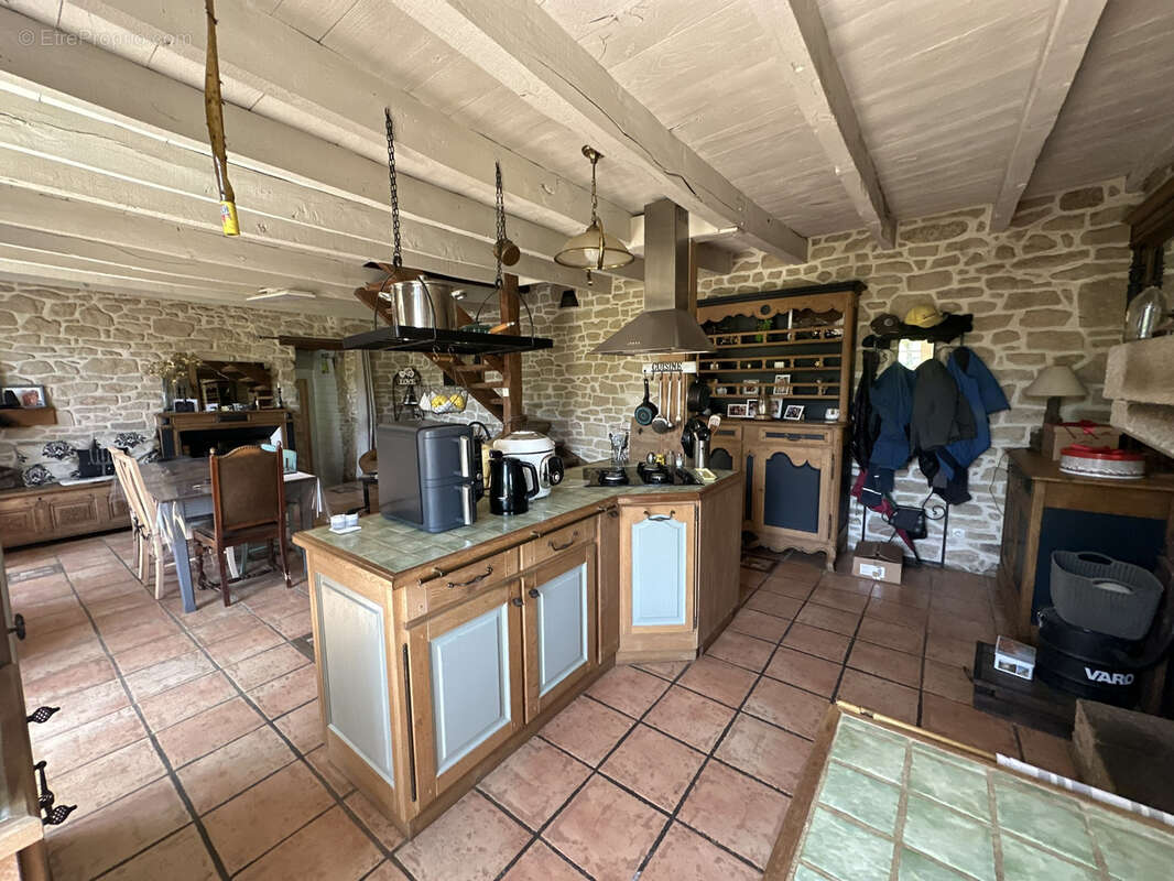 Maison à SAINT-BARTHELEMY