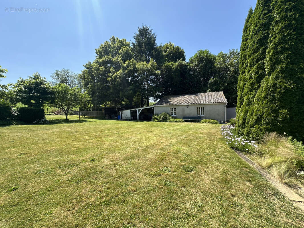 Maison à SAINT-BARTHELEMY