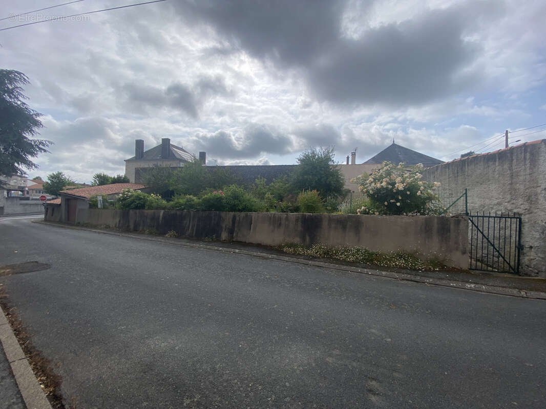 Terrain à LE LONGERON