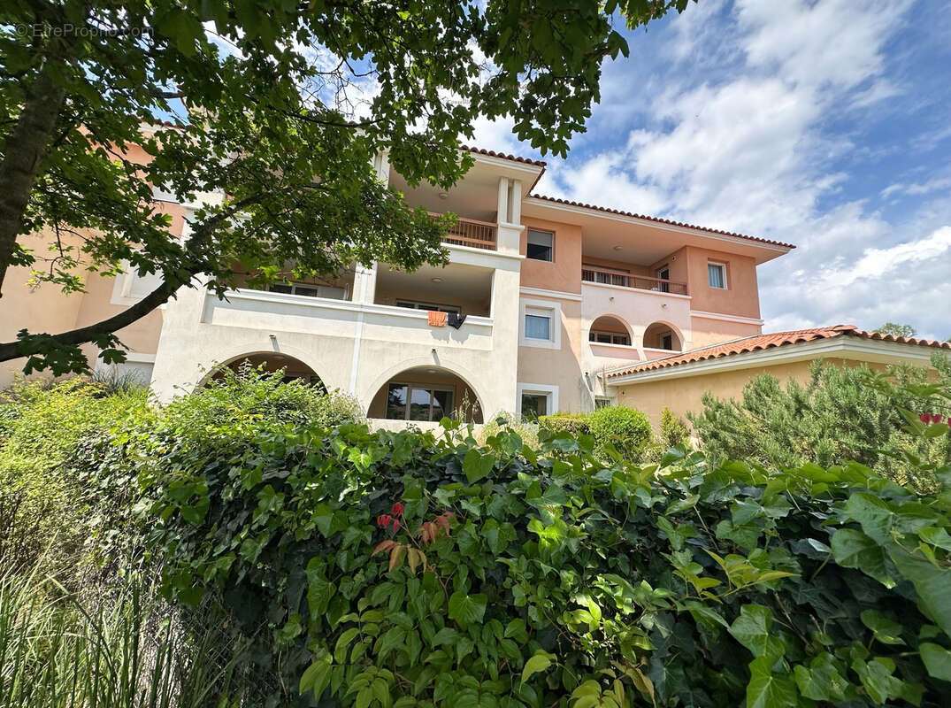 Appartement à MANDELIEU-LA-NAPOULE