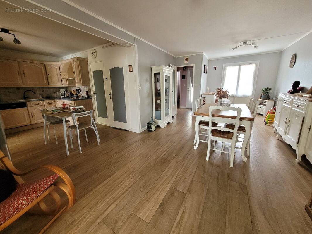 Maison à SAINT-JEAN-D&#039;ANGELY