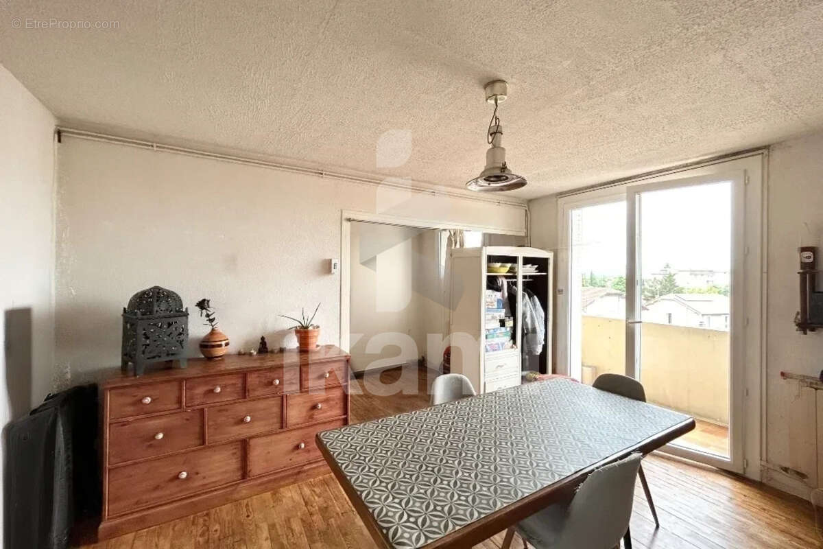 Appartement à ROMANS-SUR-ISERE