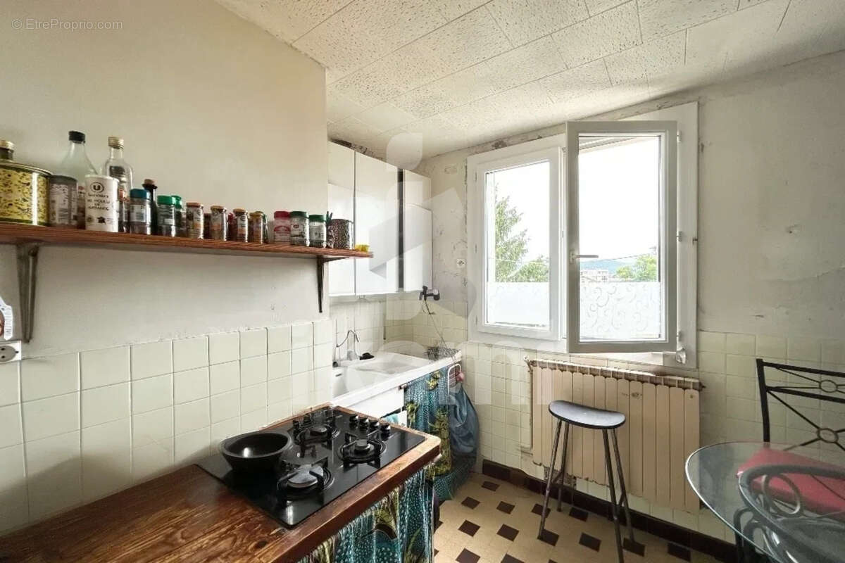 Appartement à ROMANS-SUR-ISERE