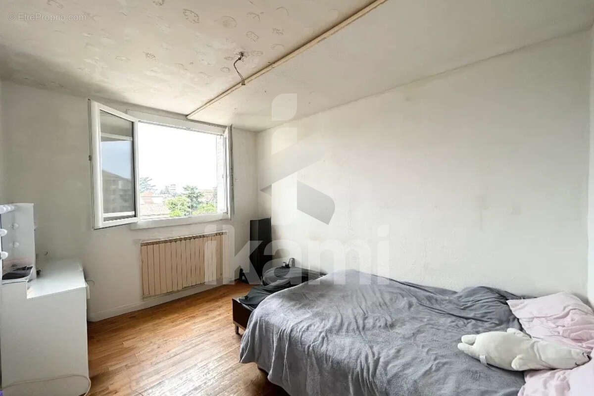 Appartement à ROMANS-SUR-ISERE