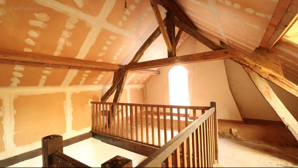 Maison à LA GUERCHE-SUR-L&#039;AUBOIS