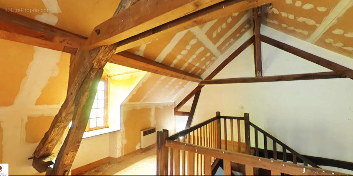 Maison à LA GUERCHE-SUR-L&#039;AUBOIS