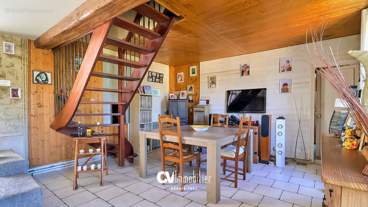 Maison à HONDOUVILLE