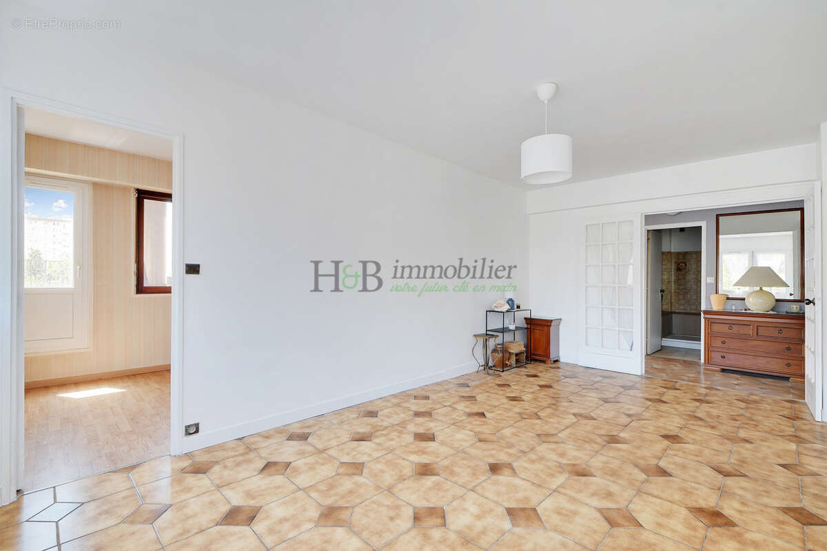 Appartement à BAGNOLET