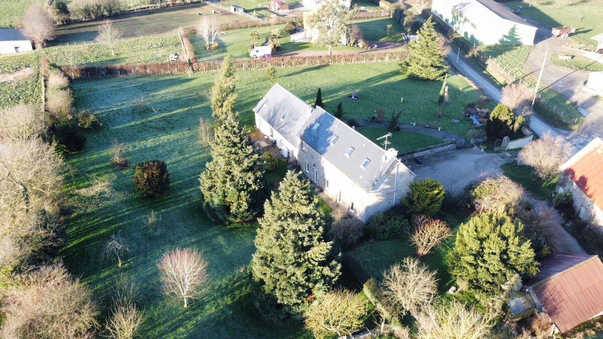 Maison à VILLERS-BOCAGE