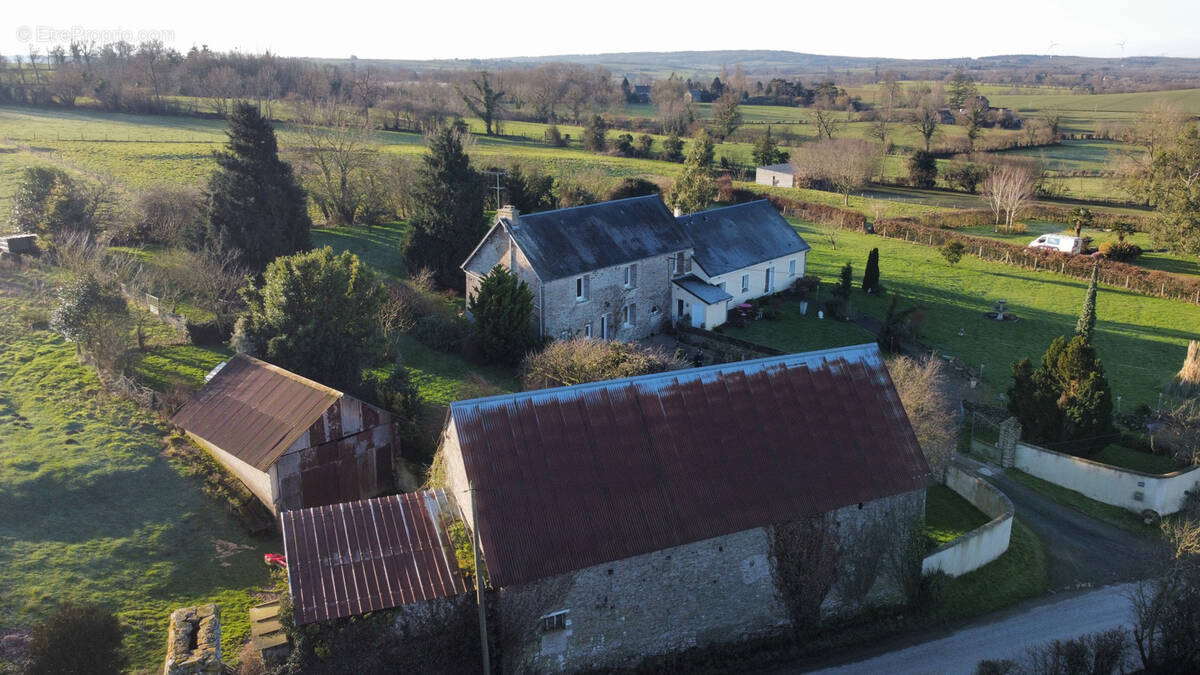 Maison à VILLERS-BOCAGE