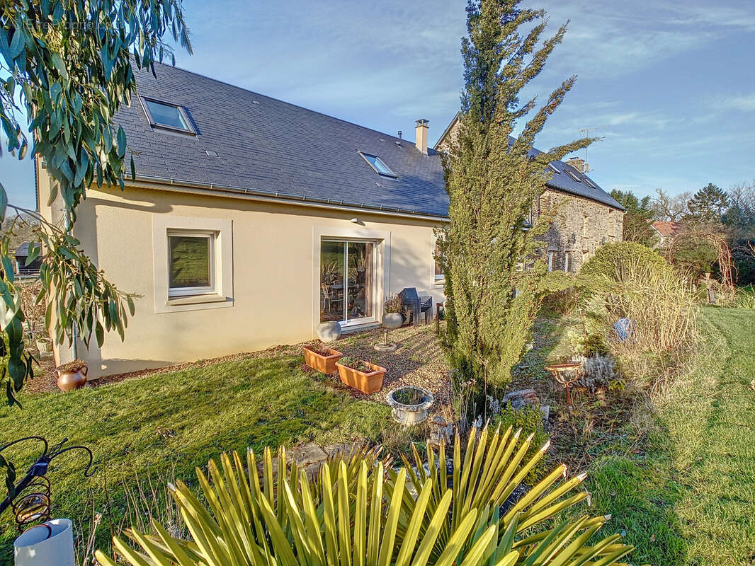 Maison à VILLERS-BOCAGE