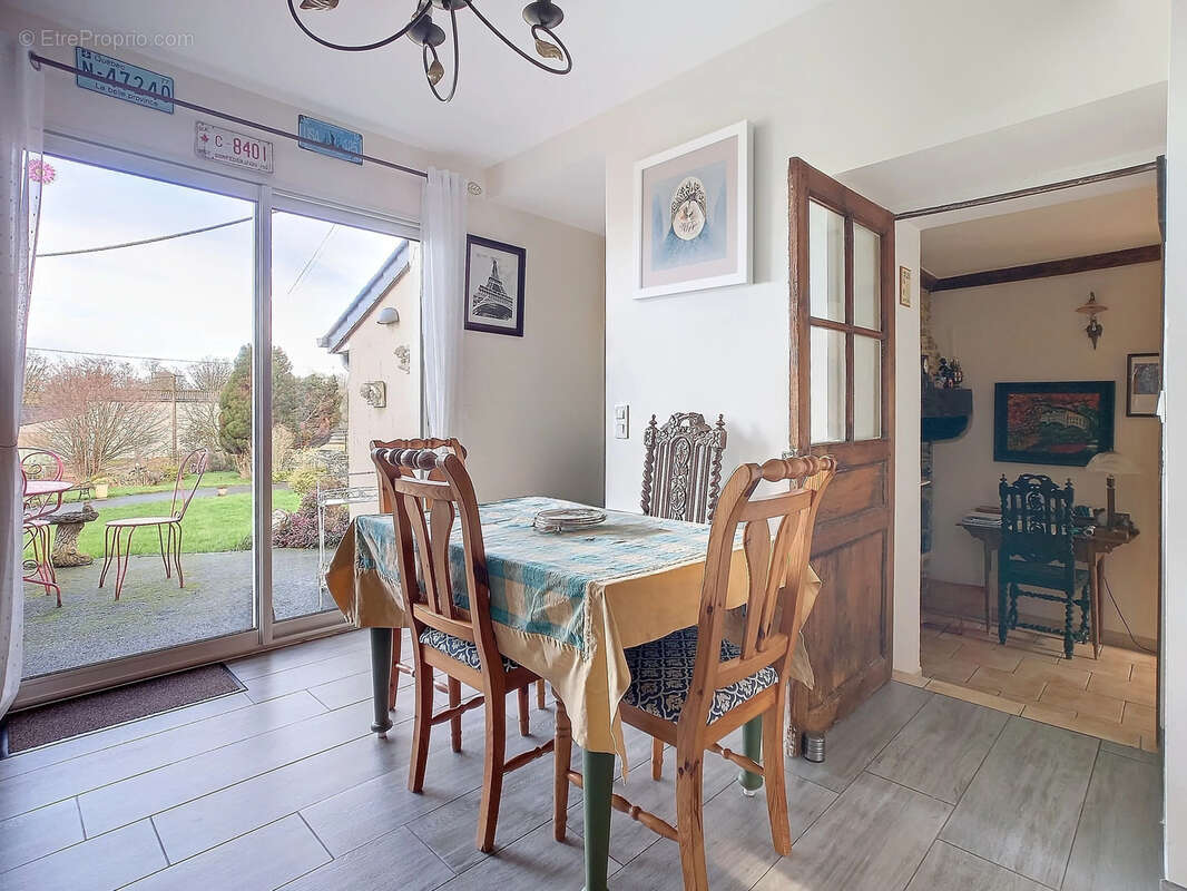 Maison à VILLERS-BOCAGE