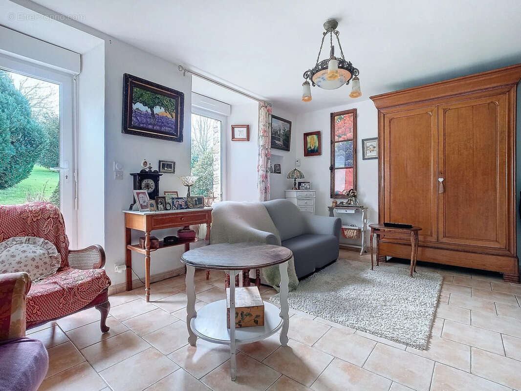 Maison à VILLERS-BOCAGE