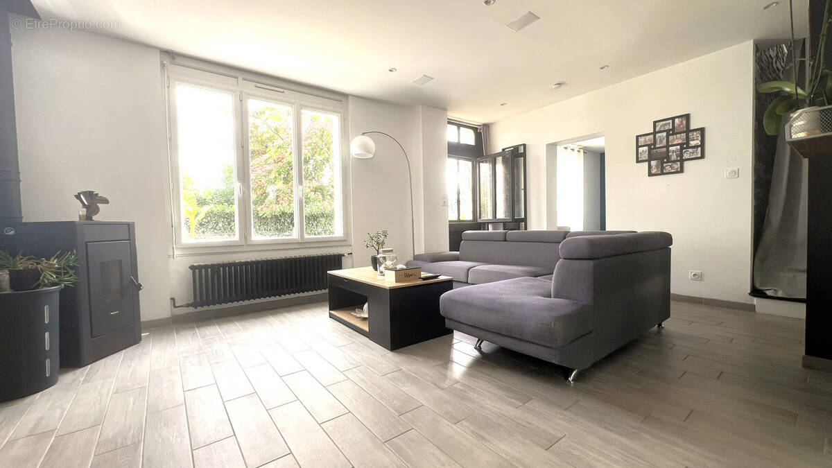 Maison à VILLEMOISAN